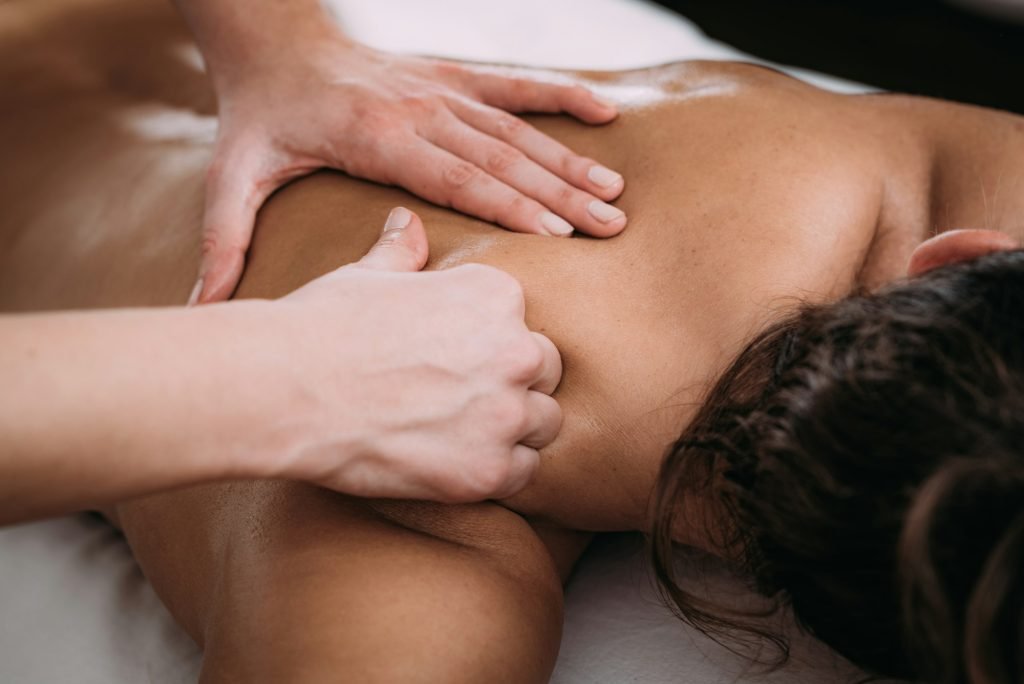 Shoulder Sports Massage Therapy